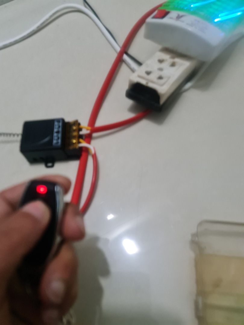 không mở được, bấm vào cháy đèn, buôn công tắc ra tắt đèn. quá tệ. mong tiki xem lại không mở được, bấm vào cháy đèn, buôn công tắc ra tắt đèn. quá tệ. mong tiki xem lại