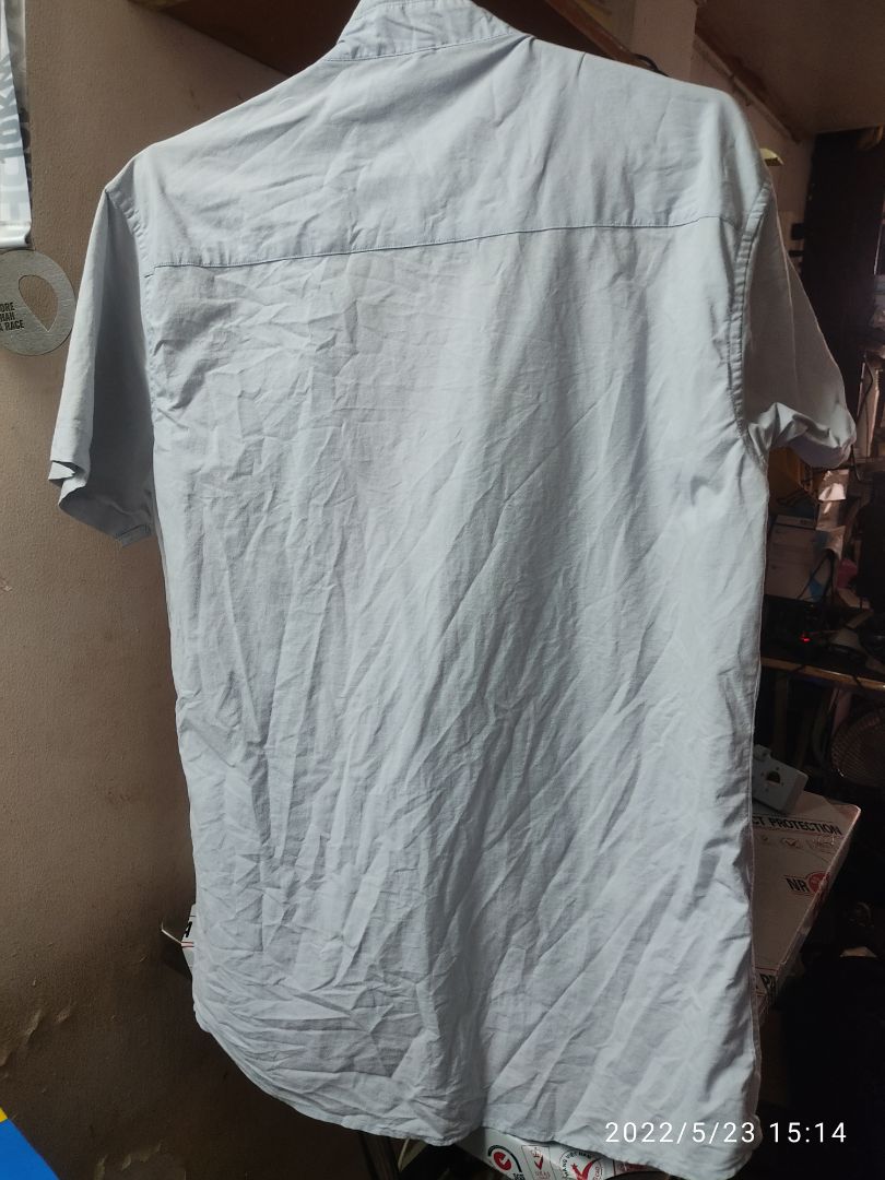 - giao hàng quốc tế nhưng sớm hơn hẹn 1 tuần
- khi dùng phải giữ nút liên tục, hơi nặng tay, ủi đồ tư thế treo nhiều sẽ bị đau tay 
- không biết có phải do kĩ năng kém không mà ủi ra chư quá phẳng như bàn ủi thông thường - giao hàng quốc tế nhưng sớm hơn hẹn 1 tuần
- khi dùng phải giữ nút liên tục, hơi nặng tay, ủi đồ tư thế treo nhiều sẽ bị đau tay 
- không biết có phải do kĩ năng kém không mà ủi ra chư quá phẳng như bàn ủi thông thường