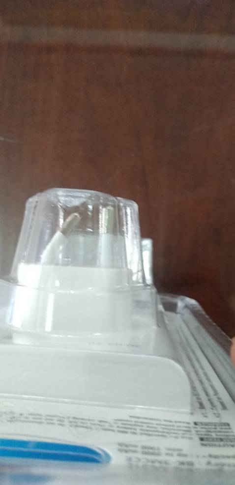 sản phẩm bị hư hỏng không thể sử dụng. Không biết do lỗi nhà cung cấp hay đơn vị vận chuyển. Đề nghị đổi trả sản phẩm cho tôi