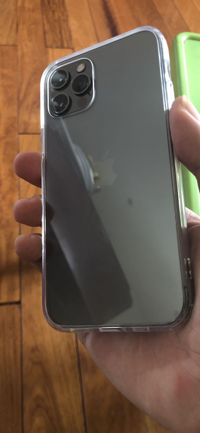 Đặt vỏ iphone 12 nhưng giao loại Iphone 11
Cũng may là vẫn vừa
Giao hàng rất nhanh