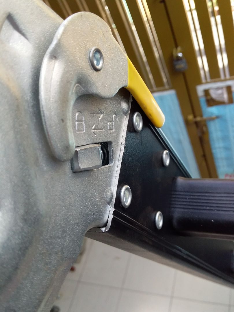 thang tôt nhưng khoa thang mơi dung đa bi lêch rât kho gâp va mơ