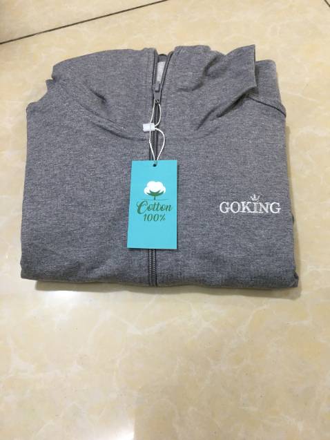 áo lỗi nhắn cho shop, shop gọi lại hướng dẫn đổi liền, còn xin lỗi mình nữa, rất yên tâm khi mua hàng của shop