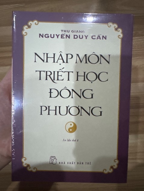 Sách của thầy Cần luôn được bọc rất cẩn thận, chất lượng giấy tốt, nội dung sâu sắc vô cùng.
