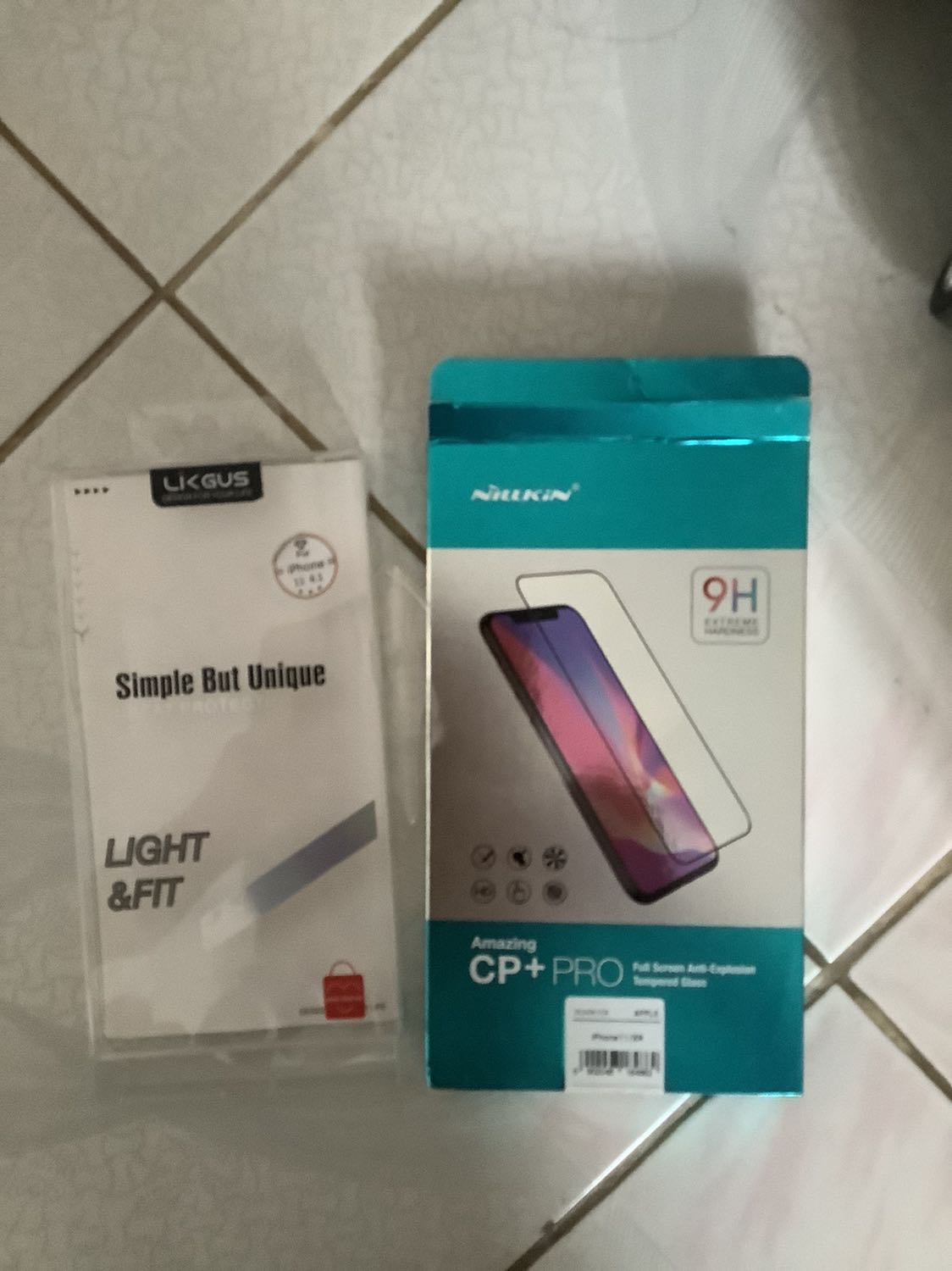 Tiêu đề bao helios. Mình nhận hàng luking. Không ưng việc giao hàng không giống quảng cáo nhưng do óp chất lượng nên mình để 4 sao.