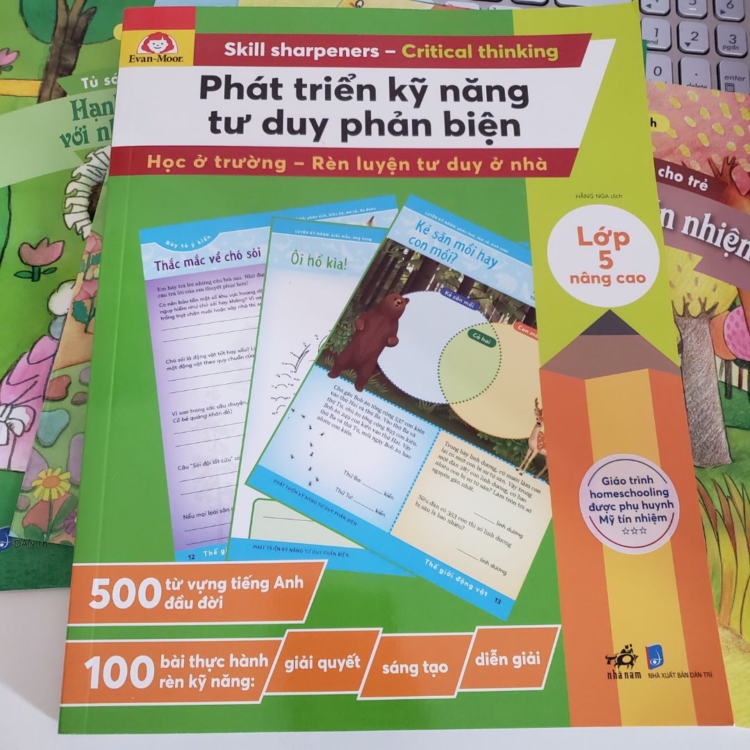 mình cảm thấy cuốn sách có màu sắc đẹp, lôi cuốn, phát triển tư duy cho trẻ lớp 5 rất tốt