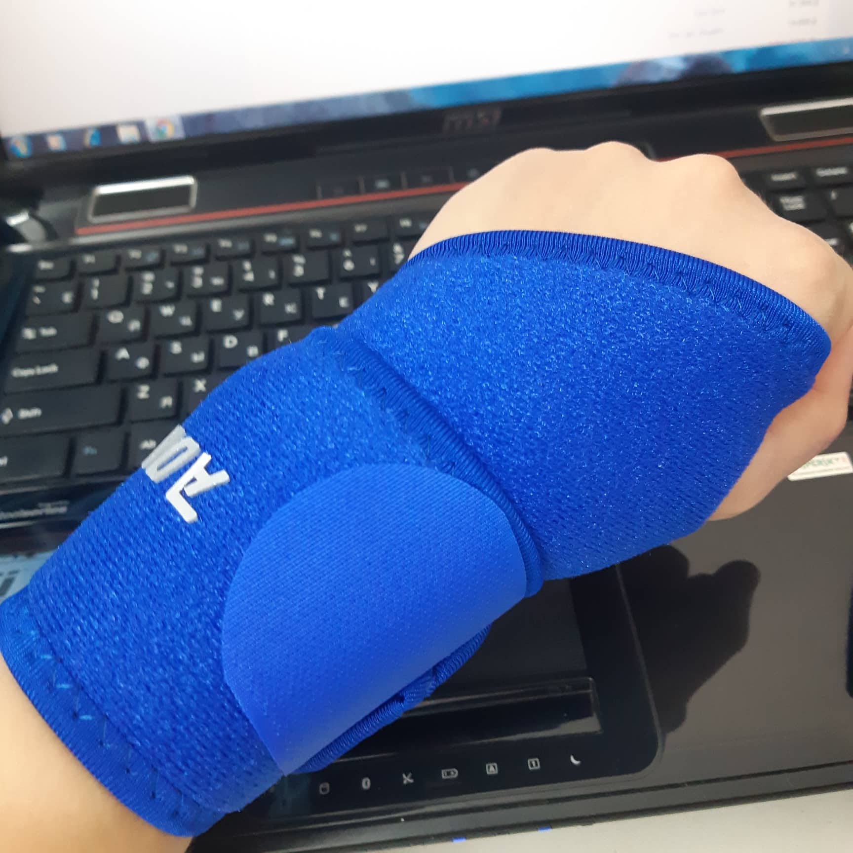 rat hai long ve san pham, nep co tay chac chan, chat lieu mem mai, mau dam hon so voi hinh, hai long ca ve chat luong va gia ca phai chang cho mot doi nep co tay