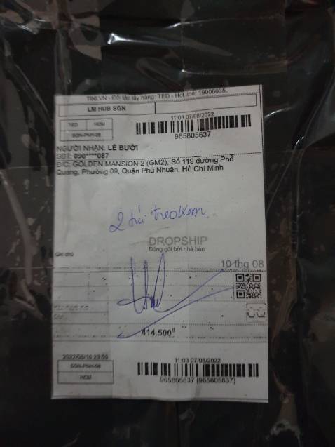 Quá tệ!.
Tôi đặt hàng sản phẩm màu đen để hợp với màu nội thất xe, nhưng hôm nay 10/8/2022 lúc 14h30 tôi nhận sản phẩm màu vàng chóe.
Tôi đề nghị đổi lại màu đen như tôi đã đặt hàng.