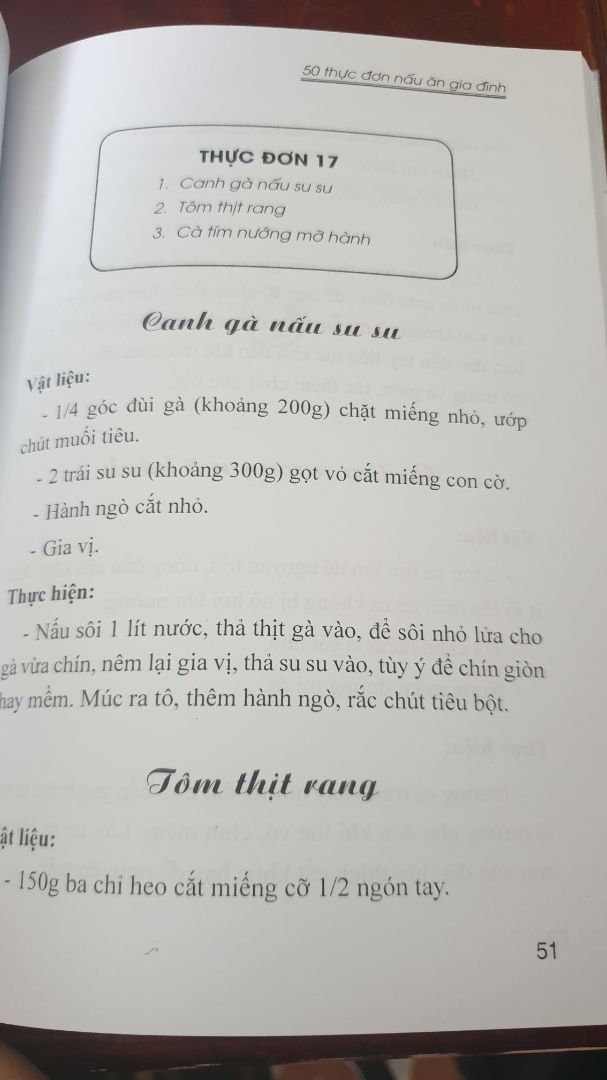 sách cung tạm dc.cac mon ăn cung dễ che bien.nen mua sach de bik them nh mon an mới cho gd