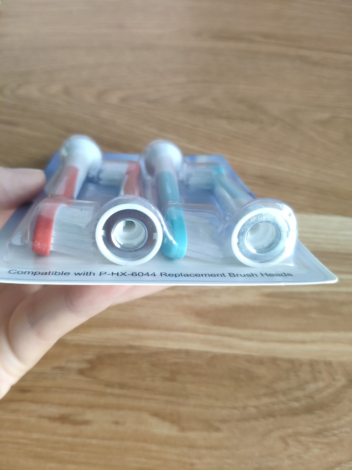 Chuẩn Philips dùng khá thích, cước mềm vừa, răng sạch kin kít. Hài lòng