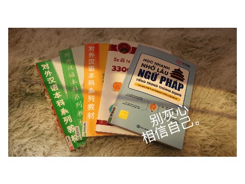 Sách in rõ ràng, chất lượng tốt, gài lingf va sản phẩm