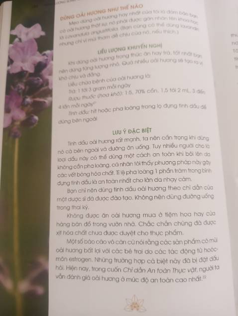 Sách đẹp, giấy đẹp, minh họa các loại cây bằng hình ảnh rất đẹp, nội dung chi tiết giúp chúng ta có hiểu biết về cây cỏ từ khái quát đến loại thường dùng, và cả cách sử dụng hỗ trợ chữa bệnh đến các công thức dùng cho món ăn để tăng vị, và cũng là hỗ trợ giảm các vấn đề về bệnh tật  của cơ thể, ăn để chữa lành. Cây cỏ thức sự hữu ích và hiệu quả nếu chúng ta thực sự hiểu rõ về chúng, vì mình đã chữa hết ho bằng cách dùng tần dày lá kết hợp với tắc, lá tía tô.