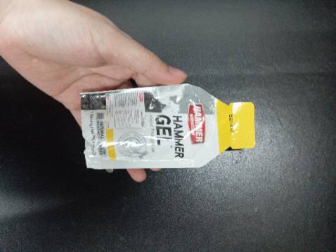 Vị nhẹ, không gây khát nước, mang theo khi thi đấu hoặc leo núi rất tiện luôn á