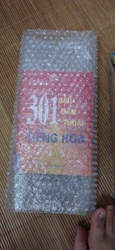 Sách đẹp lắm ạ, thơm phức luôn,giao hàng nhanh,đóng gói thì rất chắc chắn ạ