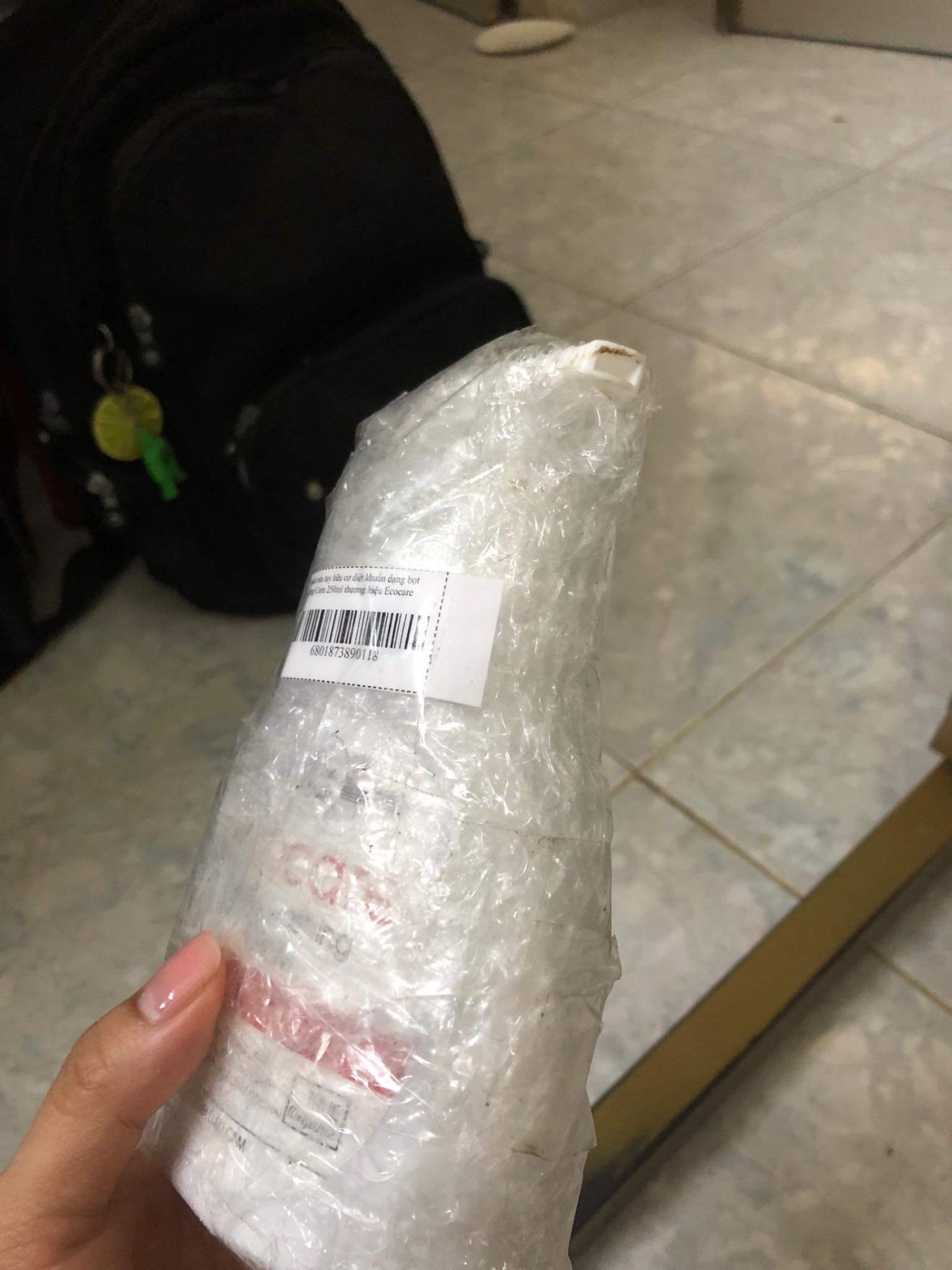 mèn ơi. mua nước rửa tay. mà chỗ vòi nó quá bẩn! thất vọng!