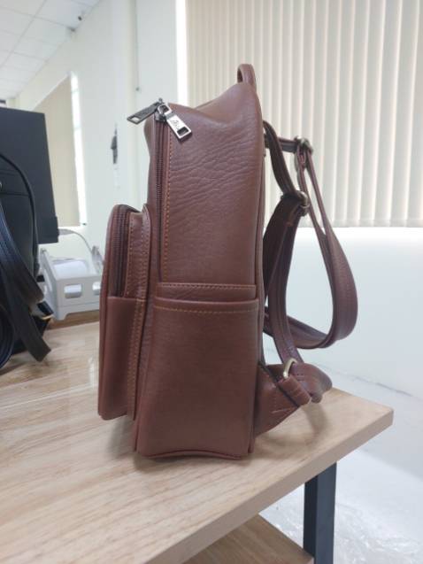 Kiểu dáng thiết kế rất đẹp . Chất liệu da tốt và giá cả phải chăng ...luôn ủng hộ shop