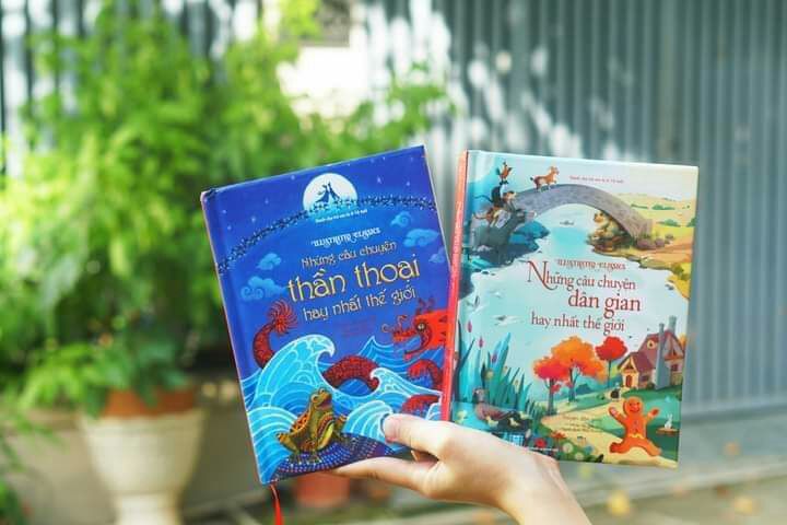 ôi sách đẹp hơn cả sự mong đợi.  sách bìa cứng,  khổ vừa phải,  phù hợp với tầm tay của trẻ em.  bên trong in màu rất đẹp.  giấy cứng.  mình cứ ngắm mãi vì đẹp quá :)) sách phù hợp cho các bé mới tập đọc tiếng việt,  nội dung hay,  hấp dẫn.  rất đáng mua.  bạn giao hàng cẩn thận nhiệt tình. tặng tiki 5 Sao nha.