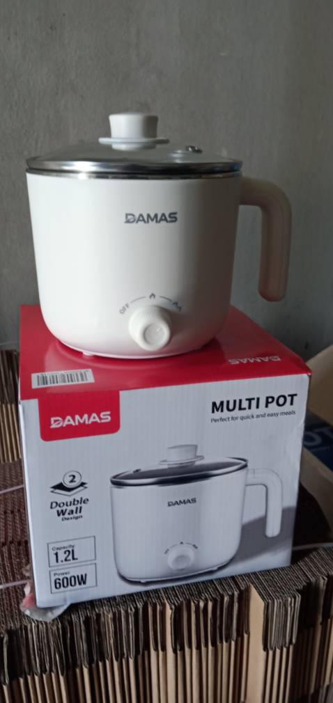 Hàng chuẩn đẹp như shop mô tả. Rất phù hợp để nấu ăn cho sinh viên như mình. Nồi nhỏ xinh xinh như mình mong đợi, nấu ăn nhanh sôi. Có phiếu bảo hành 12 tháng rất uy tín. Nói chung là tuyệt con nhà bà vời!