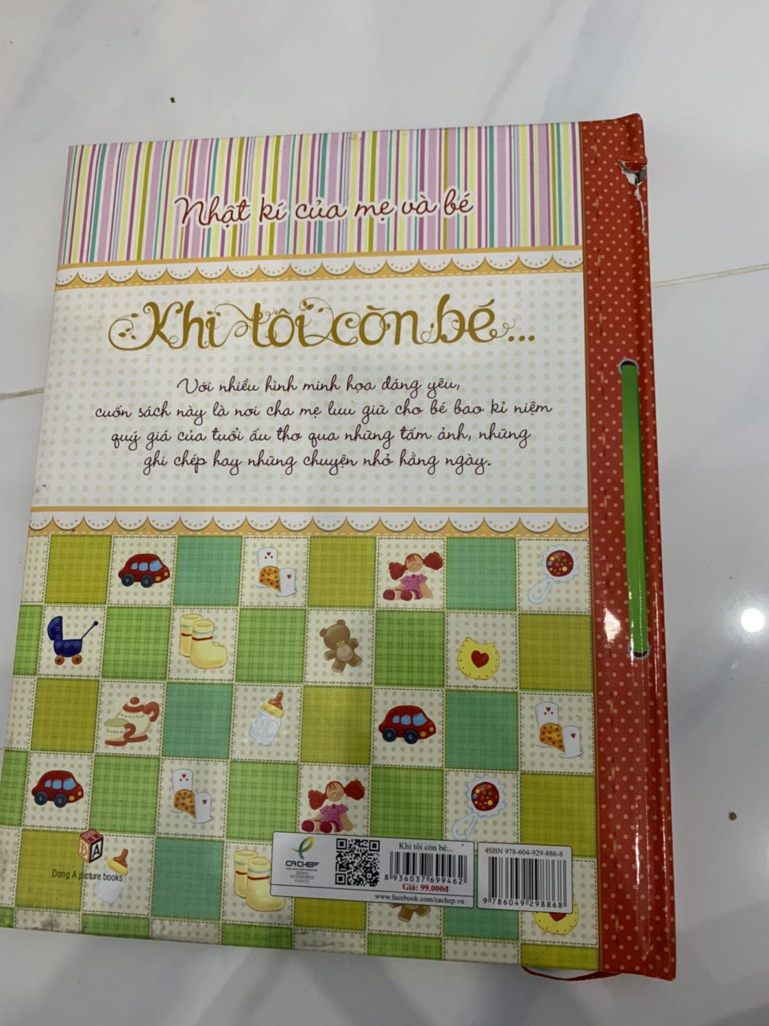 Mình mới nhận hàng hôm nay, giao nhanh hơn dự định. Nhật ký khá thú vị nhưng sản phẩm của mình bị lỗi. Mong Tiki giải quyết cho mình