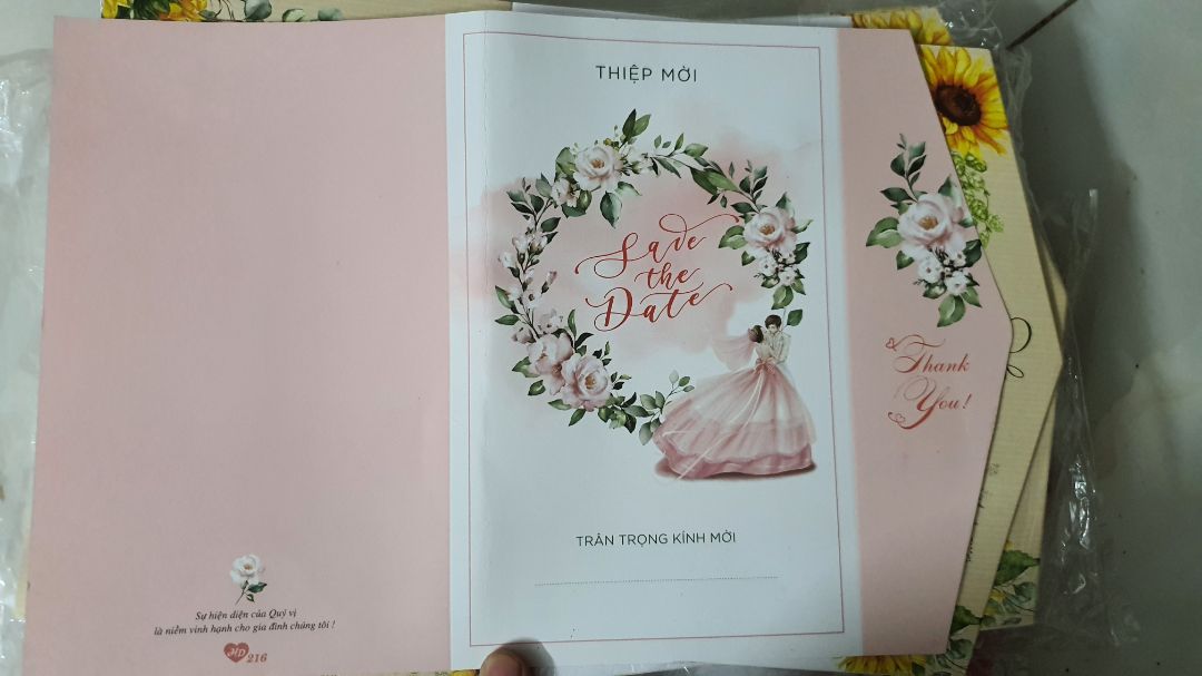 rất ưng ý, miếng dán trơn k dít, phụ kiện dán quá đầy đủ, đáng mua