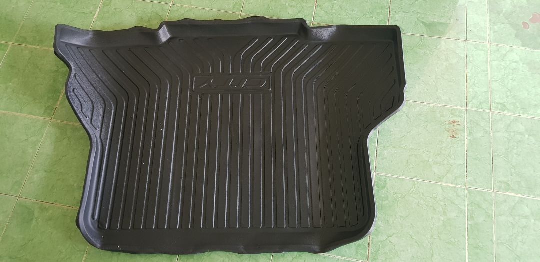 gói hàng quấn quá chặt làm sản phẩm bị biến dạng, cong vênh không khớp với sàn xe.