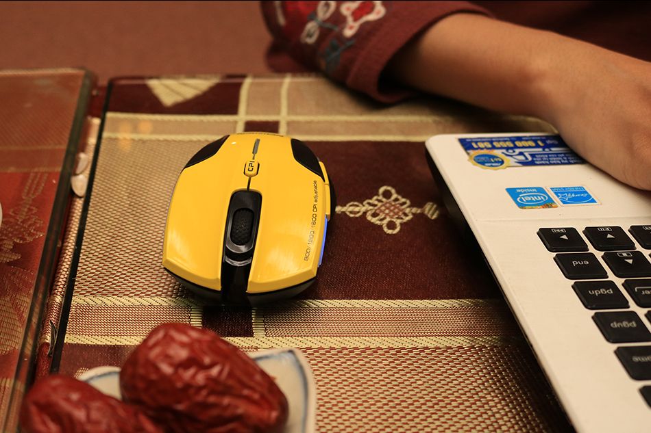 thiết kế trẻ trung, đẹp. chỉ tiếc là có 1 màu duy nhất mà không có nhiều màu để lựa chọn