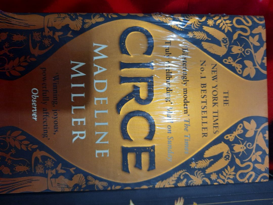 Sách rất đẹp, bìa làm xịn cực kì, nhìn ở ngoài nhỏ nhưng dày và nhẹ, rất tiện mang theo.
cảm ơn Tiki nha