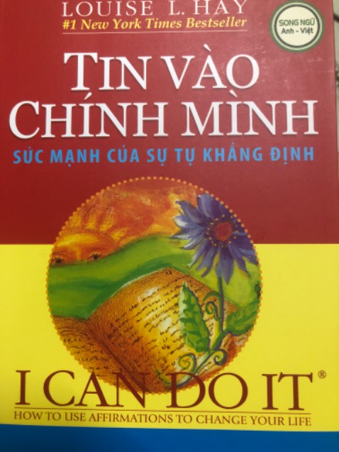 Sách hay, tiện luyện t.anh luôn 🤘🏽 Nchung nên mua, rất thích những quyển song ngữ như này.. tiki cbi và gh đều nhanh. Mỗi tội đóng gói làm mình rén quá 🥹
