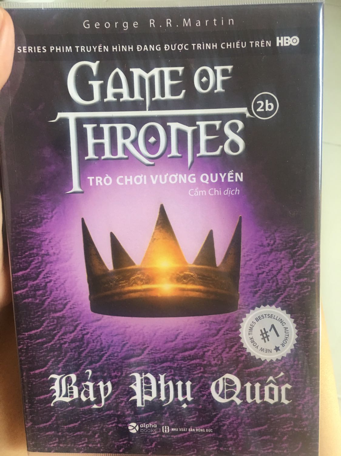 Quyển sách hơi dơ một chút nhưng nhìn chung cũng cứng cáp. Nhận xét bề ngoài và dịch vụ của tiki trước. Mình chưa đọc nhưng hy vọng nội dung hay nha.