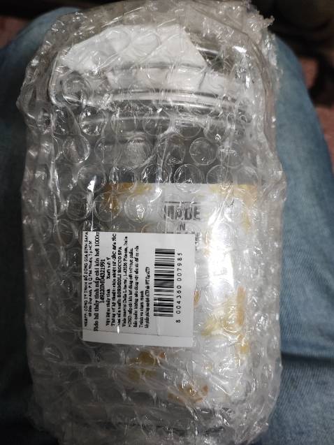 Hộp nhỏ gọn, đựng được 1kg đường kính. Có lắp cài rất hợp lý. 🐜 Không bò vào được. Tiki giao hàng đúng thời hạn, đóng gói cẩn thận OK