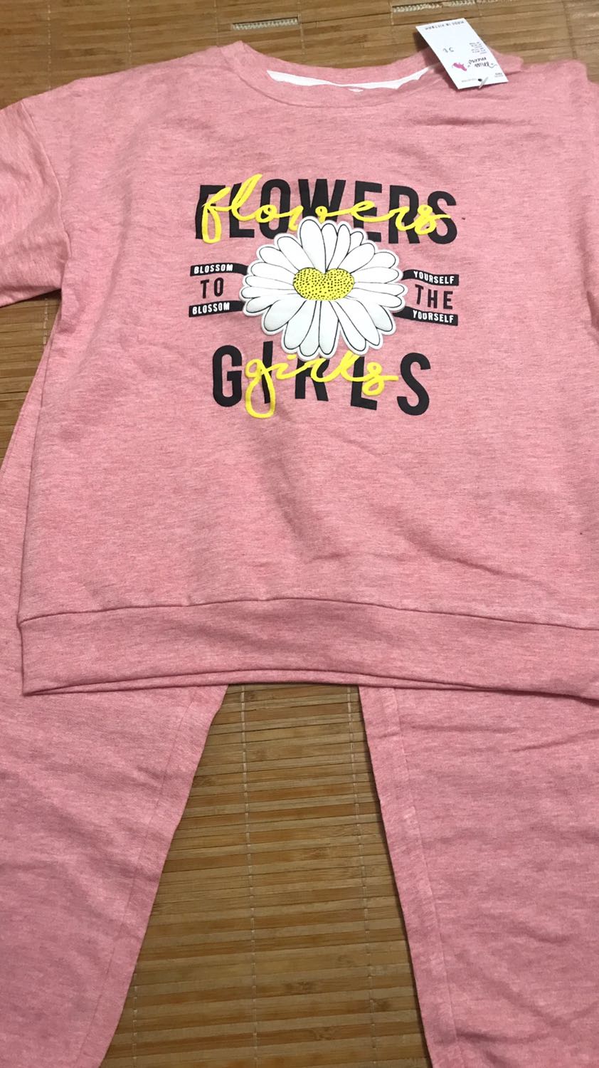 hàng chuẩn như hình.chất dày dặn.rất đáng tiền.sẽ mua thêm ủng hộ shop.