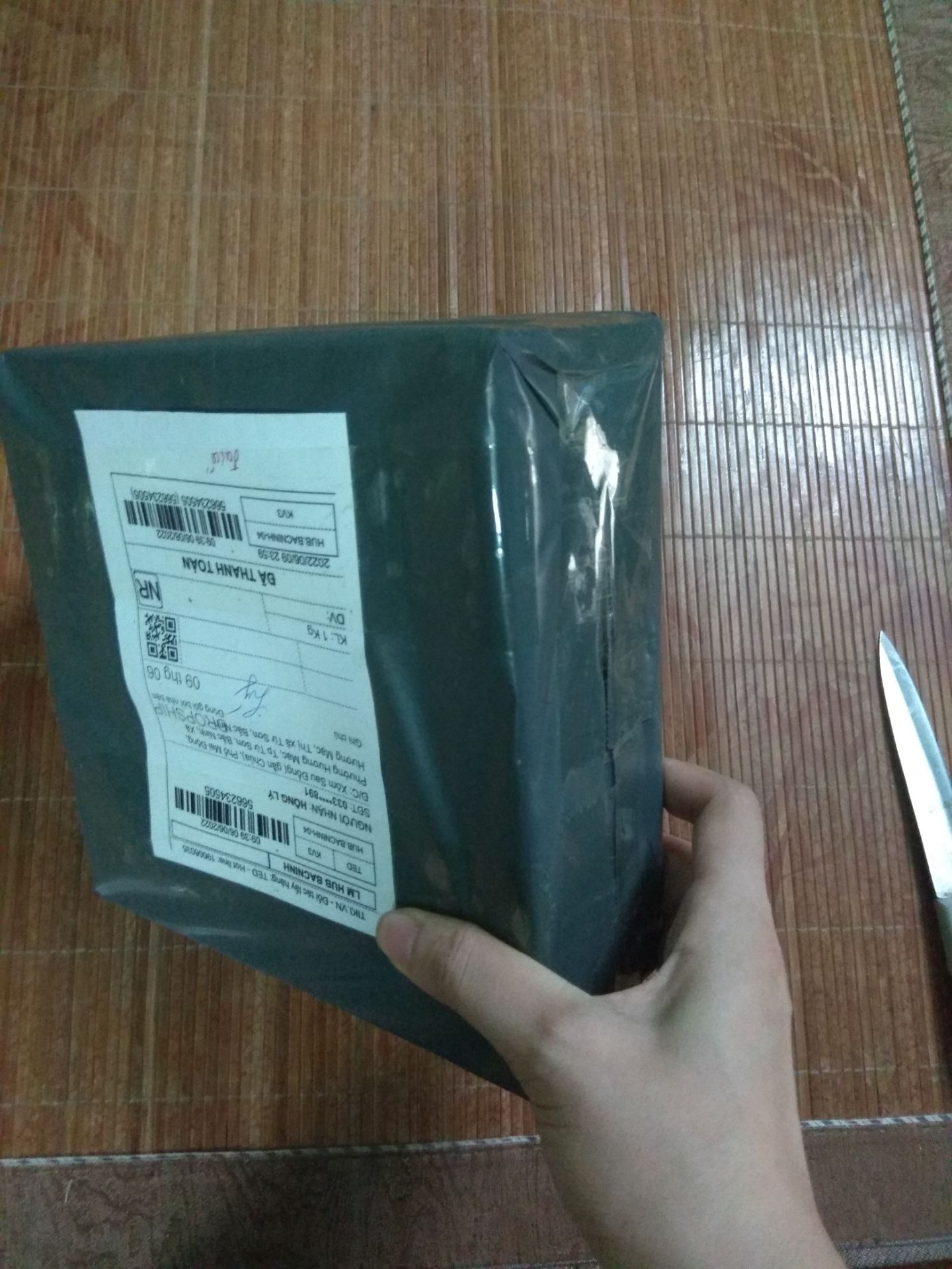 sản phẩm dùng rất tốt cho cổ gáy, mấy hôm dùng chưa hiệu quả ngay chắc dùng lâu là được, giao đúng sản phẩm đúng mẫu, gói hàng đẹp, giao hàng nhanh