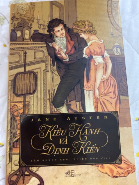 Shop giao nhanh, sách đóng gói kĩ, ko bị rách, sách thơm, bản dịch hay