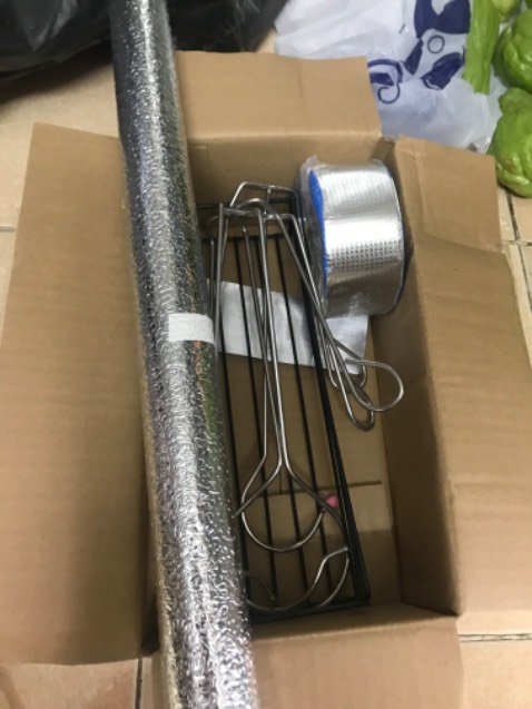 Đã nhận hàng đúng như qc, vẫn chưa dùng nên chua biết chất lượng của giấy cuộn nhôm thế nào, tuy nhiên thấy hơi mỏng manh, hy vọng tốt