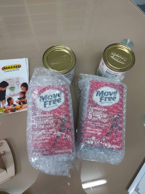 giao hàng nhanh, đóng gói chắc chắn, cẩn thận, nhãn mác đầy đủ, có quà tặng