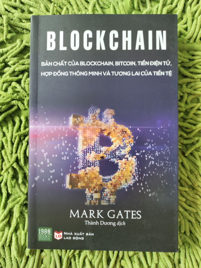 Đợt trước bộ bitcoin lỗi Tiki hoàn tiền, đợt này đóng gói cẩn thận, chỉnh chu hơn nên mình cho 5 sao nhưng về kỹ thuật sản xuất sách 1980 vẫn phải cải thiện nhiều nếu so với NXB trẻ, Alpha book, First new. Có 2 cuốn bị lỗi tràn keo ở gáy phái trong. 
Mình sẽ tiếp tục mua sách 1980 với điều kiện NXB cải thiện chất lượng sản xuất sách giấy.
Nội dung đáng đọc nên mua cả bộ, 2 cuốn Mark Gates là cơ bản, 2 cuốn còn lại chuyên sâu hơn. Cuốn Bit coin standard mình sẽ mua nếu đọc chi tiết cả bộ này thấy ổn.