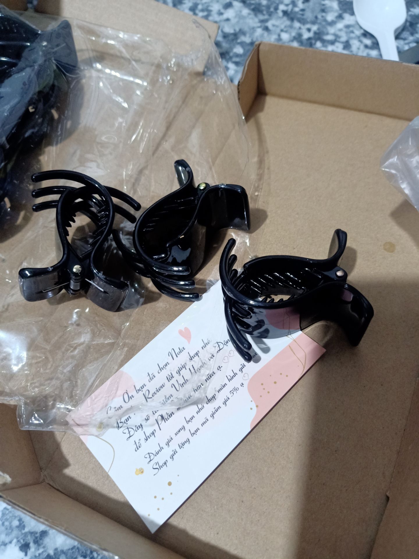 chất lượng lắm lun mà kẹp dày nua chất lượng lắm lun mà kẹp dày nua