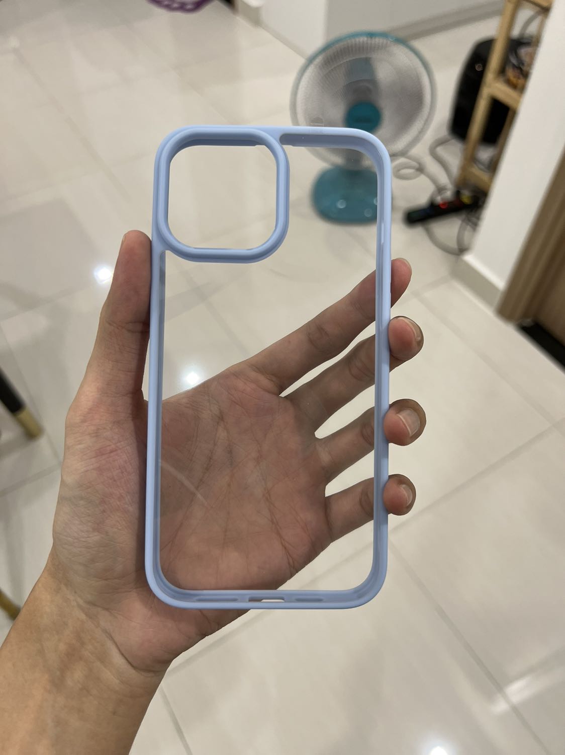 Sản phẩm không đúng như quảng cáo, mặt lưng mờ thì gởi mặt lưng trong, không hài lòng