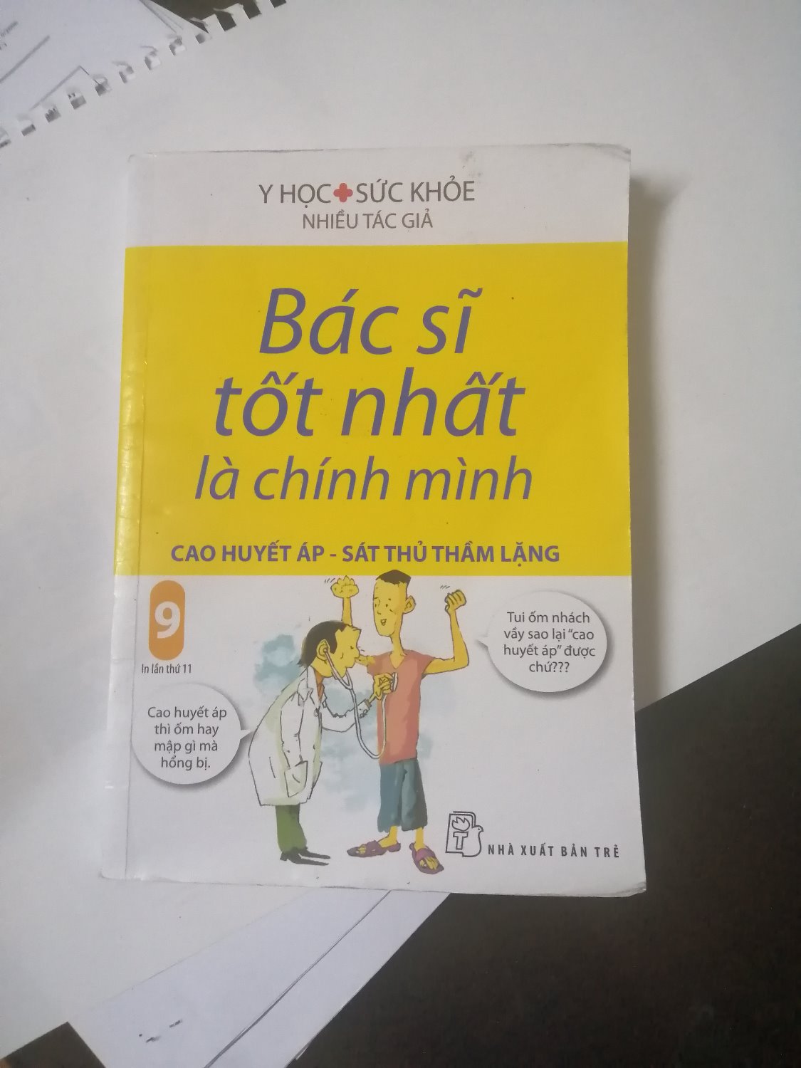 sách cung cấp khá đầy đủ về chứng bệnh cao huyết áp, điểm trừ là chất lượng sách khi giao quá tệ, không khác gì sách cũ.