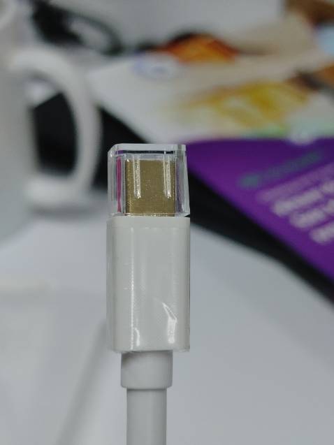 Tốt, giao hàng nhanh. Sản phẩm đóng gói tương đối cẩn thận. Cáp kết nối ổn định, chắc chắn.