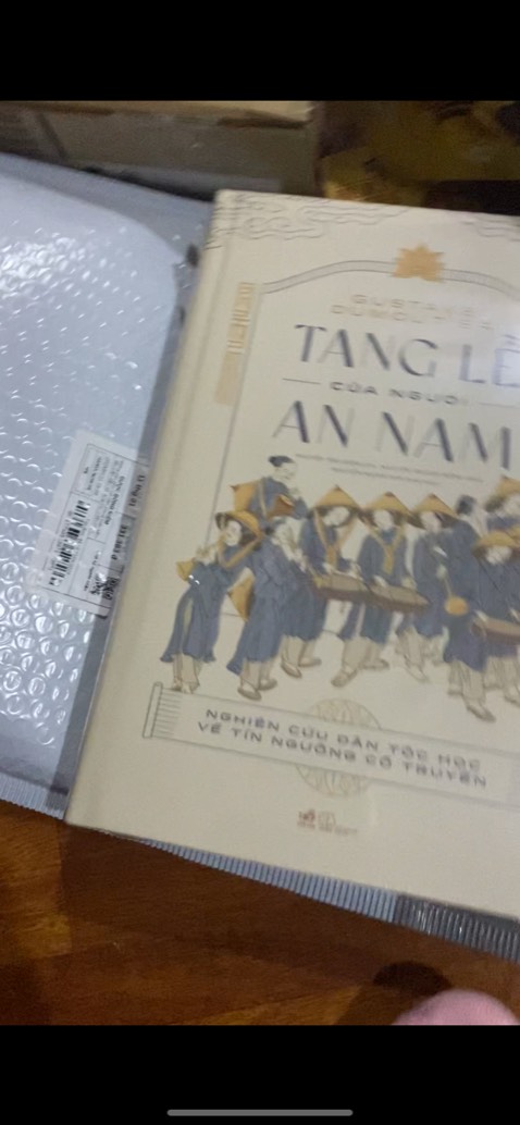 Trời, mình đặt giao siêu tốc được free. Đã dã man. Cảm ơn Tiki. Sách nhận được oke