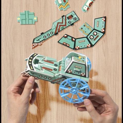 Bộ này hay ghê, có các miếng ghép đc định dạng sẵn nên bé dễ lắp. 1 bộ to lắp được khá nhiều phương tiện khác nhau, lại có mô tơ và động cơ nên ba mẹ vừa cho bé chơi vừa dạy bé học luôn