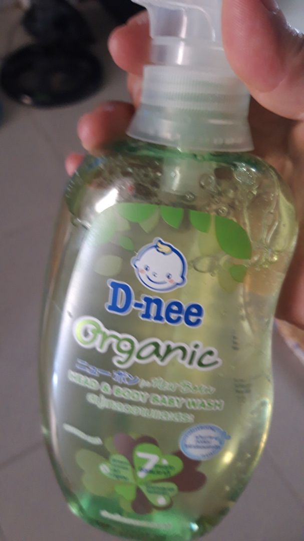 đóng gói chắc chắn giao hàng nhanh. st có mùi thơm nhẹ dễ chịu