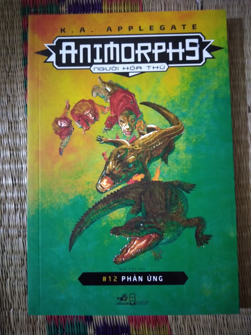 giao hàng nhanh, thiết kế bìa đẹp, sách bị bụi, chắc để nằm kho lâu quá  :)