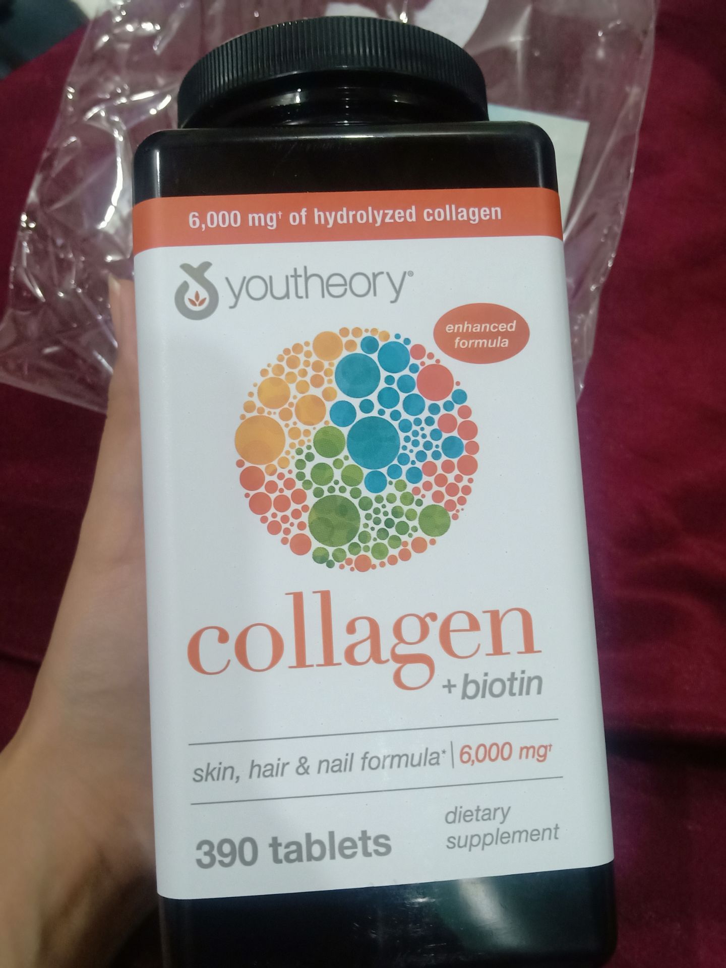 Gói hàng chắc chắn, giao hàng nhanh, từ vỏ ngoài đến mã vạch hay tin nhắn kiểm tra đều chuẩn hàng auth, mở sp kiểm tra thuốc bên trong thì cầm cũng dính như hàng auth,sp của shop là hàng chuẩn nhé, mong shop luôn giữ vững chất lượng như vầy mãi nhé sẽ ủng hộ tiếp và giới thiệu shop.