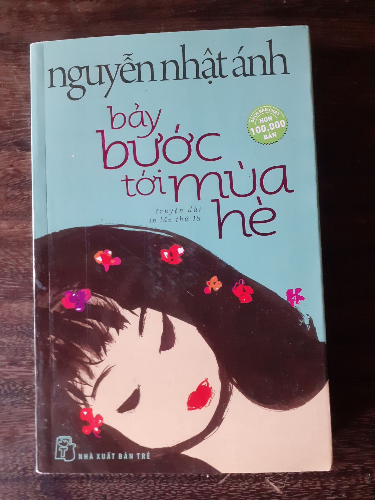 sách không có seal, sách bị xướt và móp vì cách gói hàng😖