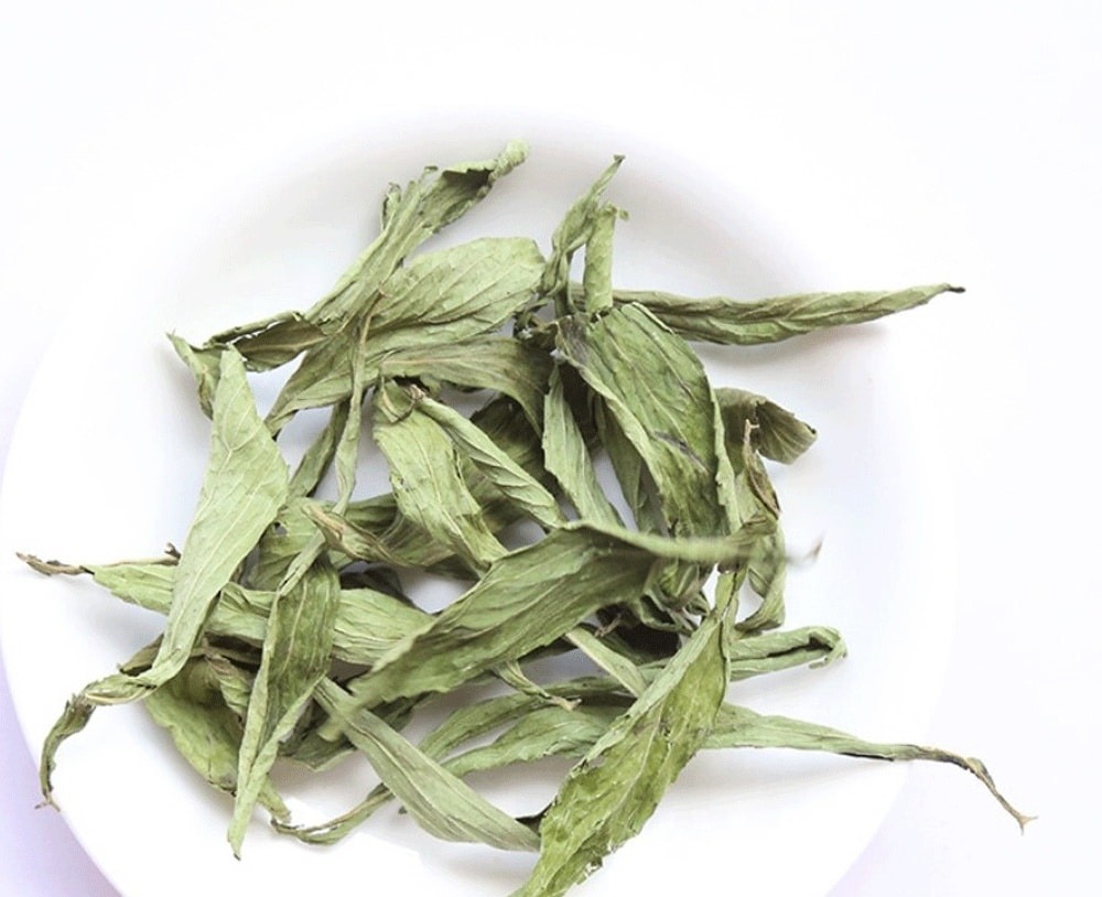 cỏ ngọt ngon, sạch và thơm lắm
chỉ lấy 1 ít pha trà mà ngọt quá trời luôn,  tên cỏ ngọt đúng là ngọt thiệt