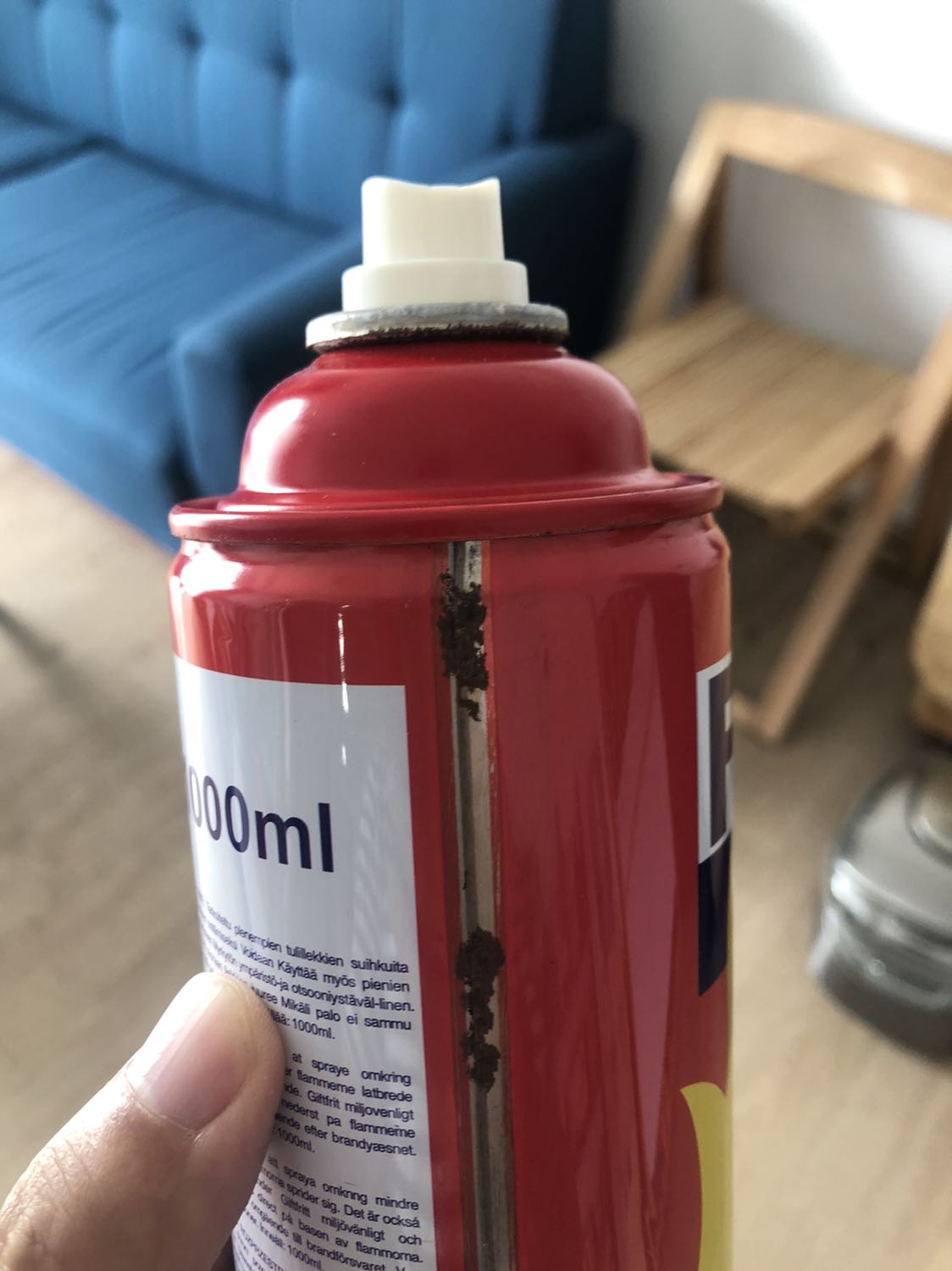 Sản phẩm bị rỉ sét, không có hạn sử dụng nên tôi không biết có an toàn để dùng hay không. Sẽ tốt hơn và an tâm hơn khi Tiki kiểm định chất lượng sản phẩm trước khi nhận để giao cho khách hàng.