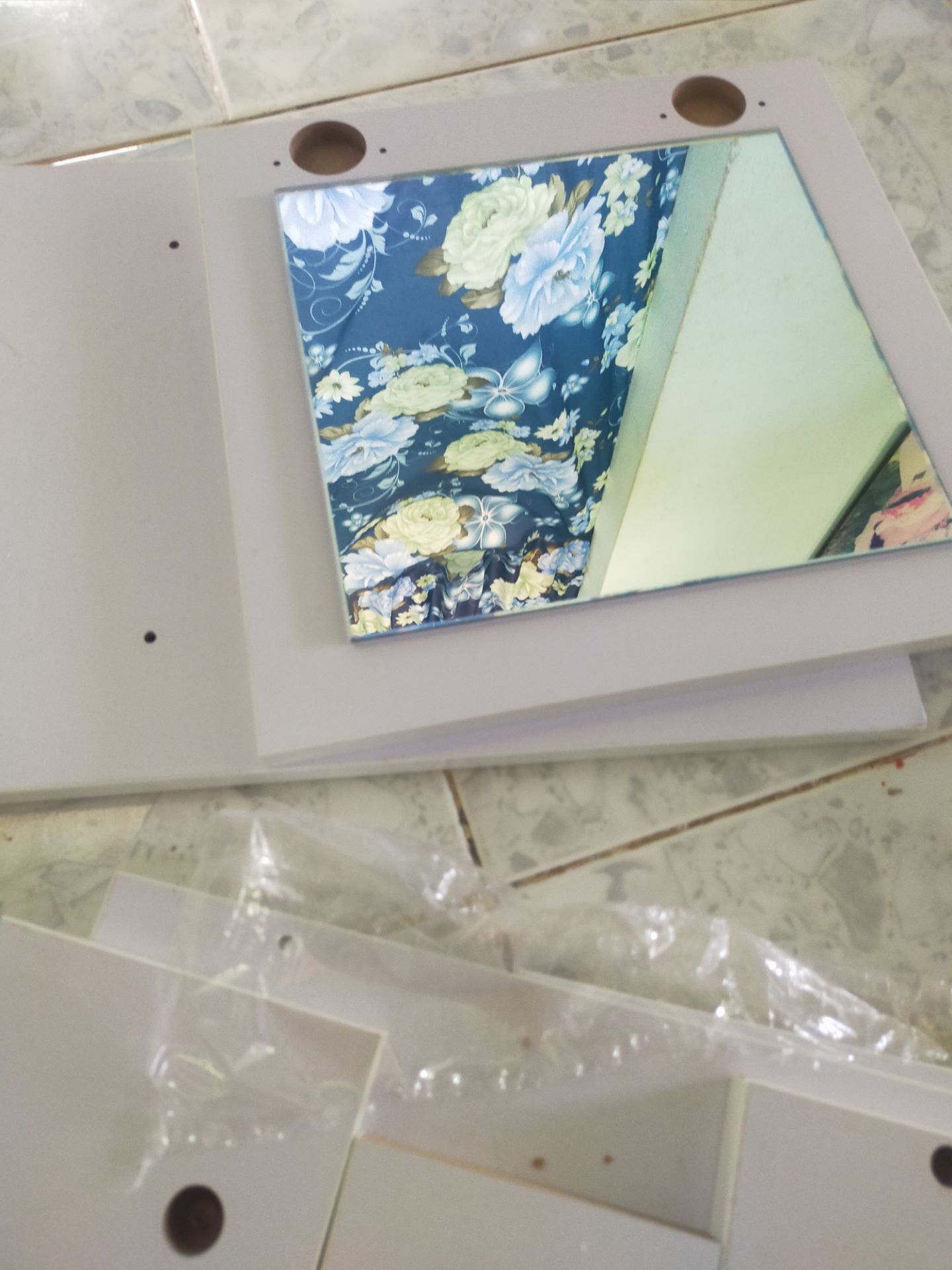 shop gửi nhầm sp, mình lh với shop và đã dc rep lại đầy đủ, và đã gửi  lại tiền  thiếu,   mong shop rút kinh nghiệm  lần sau ạ