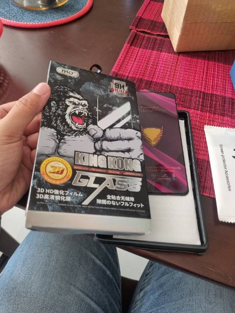 Đặt hàng Nillkin xong giao đồ Trung Quốc. Thua!