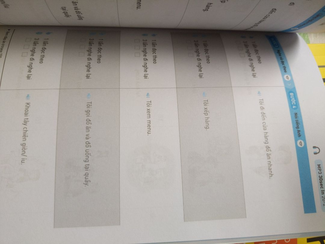 Kích thước sách như cuốn tập trắng, dễ mang đi, mực in rõ nét, có lộ trình học rõ ràng.